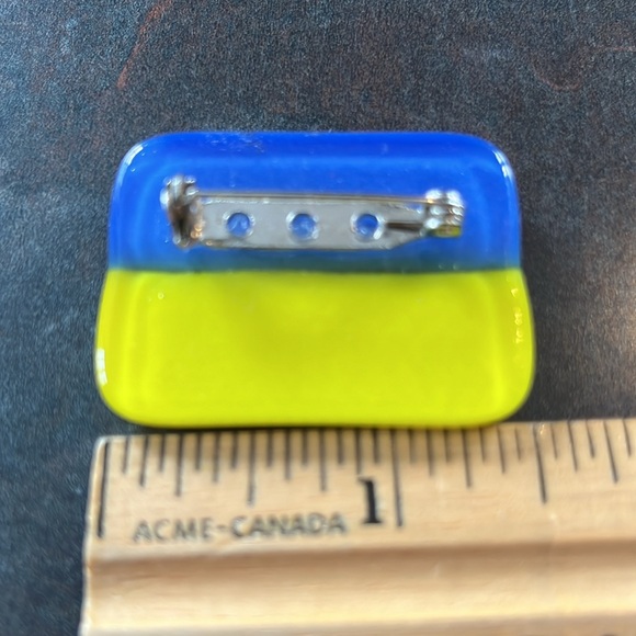 🇺🇦 Free Ukraine 🇺🇦 . Ukraine matters, see below. - Picture 3 of 3